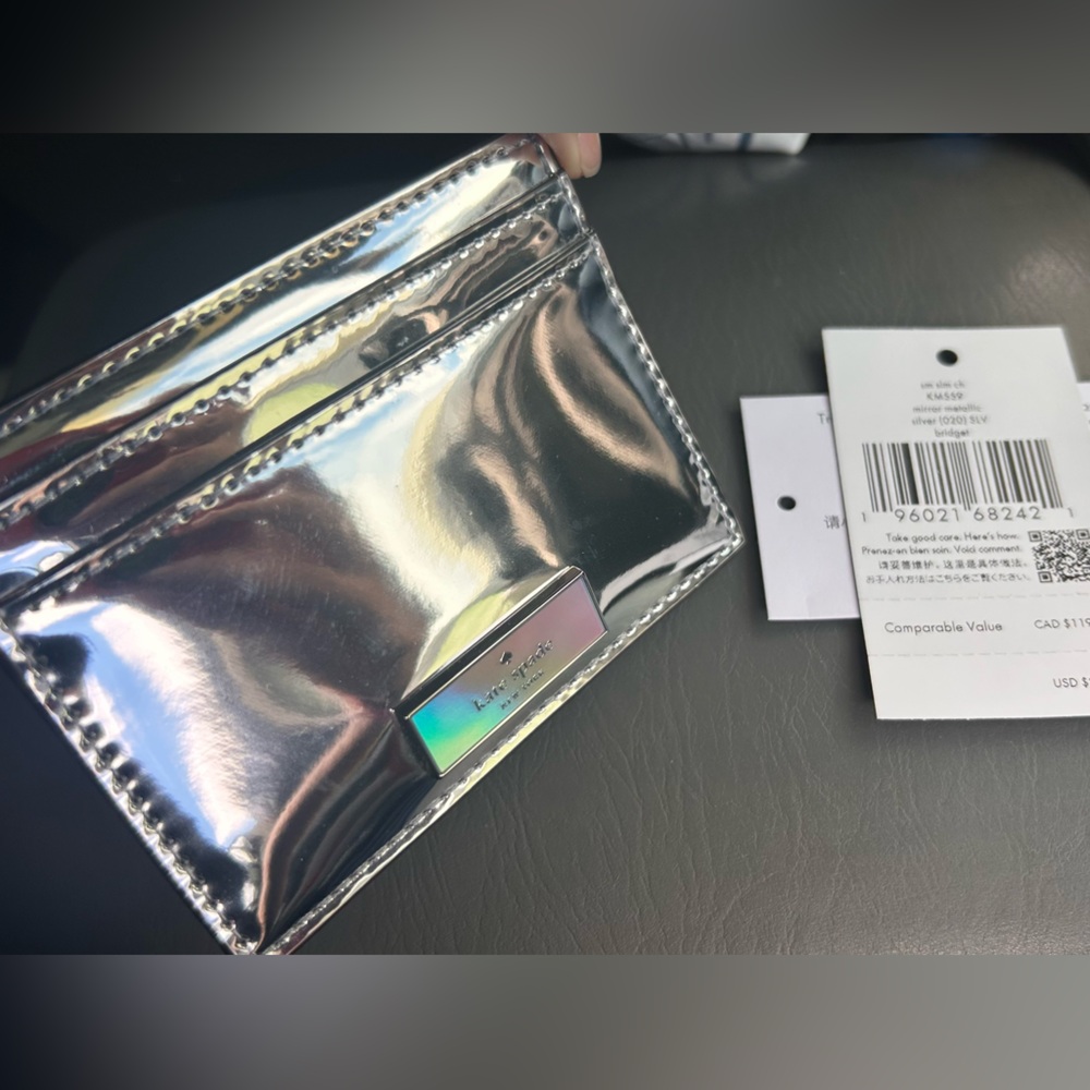 Kate Spade NWT Metallic Silver Credit Card Holder wallet - Picture 2 of 7